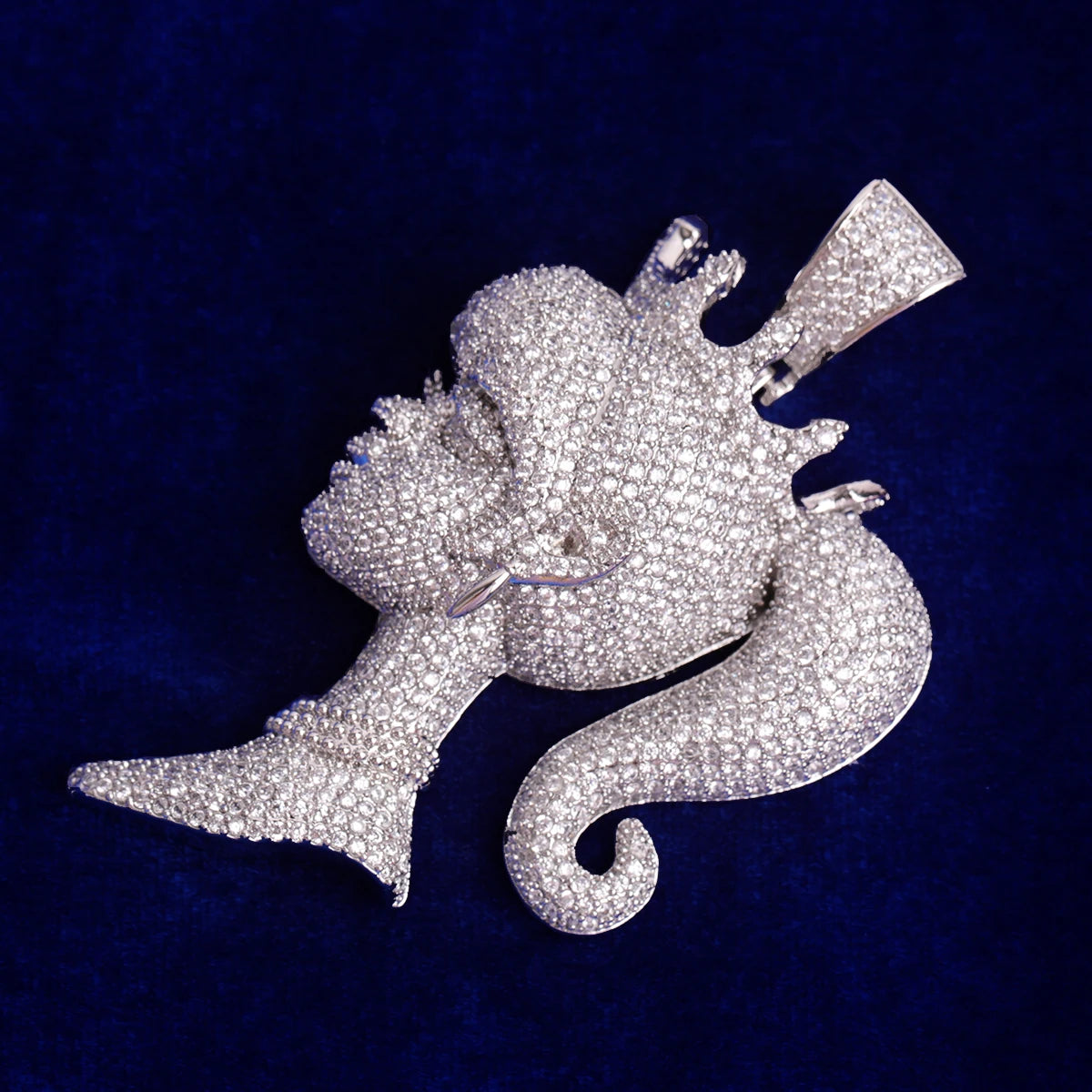 Bubble Letter Girl Head Shape Doll Queen Gold Plated Pendant
