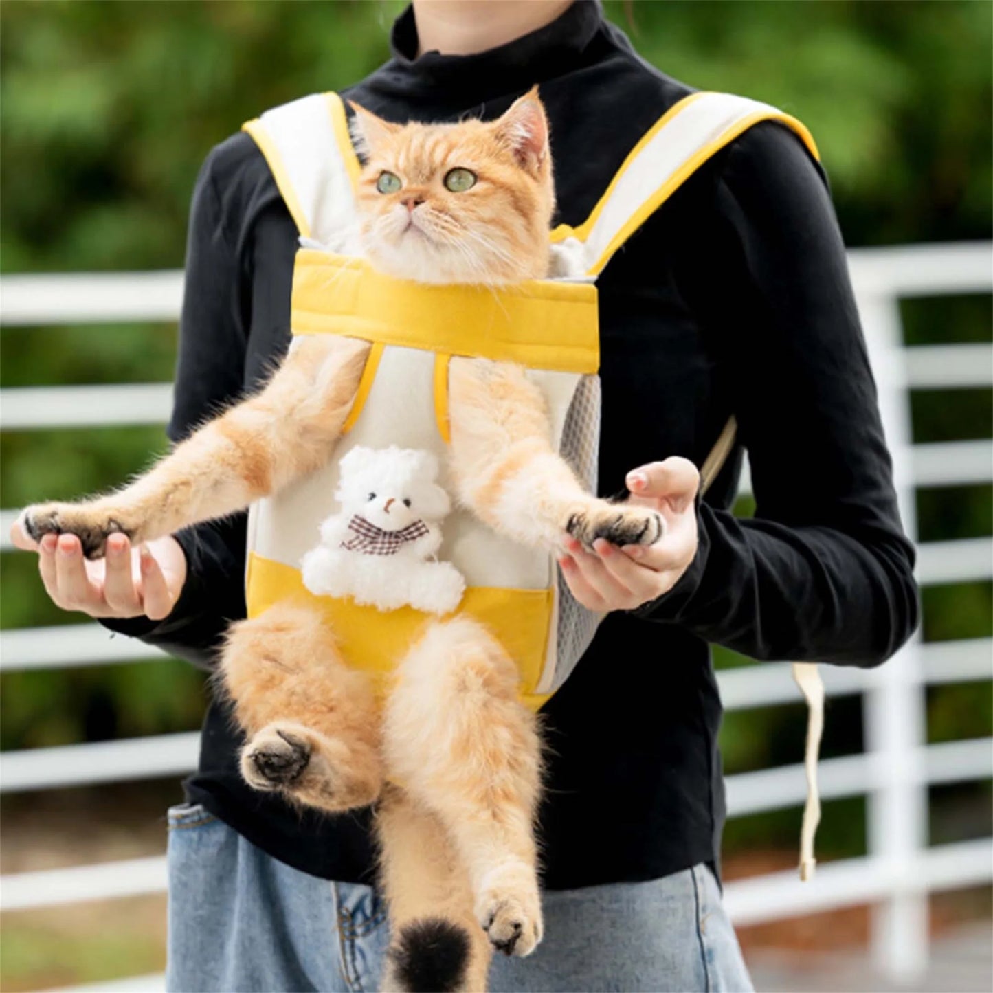 Portable Dog Carrier Backpack Hands-Free Pet Travel Bag with Adjustable Straps Breathable Front and Back Cat Carrier
